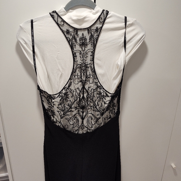 Column dress with beading - Picture 3 of 4